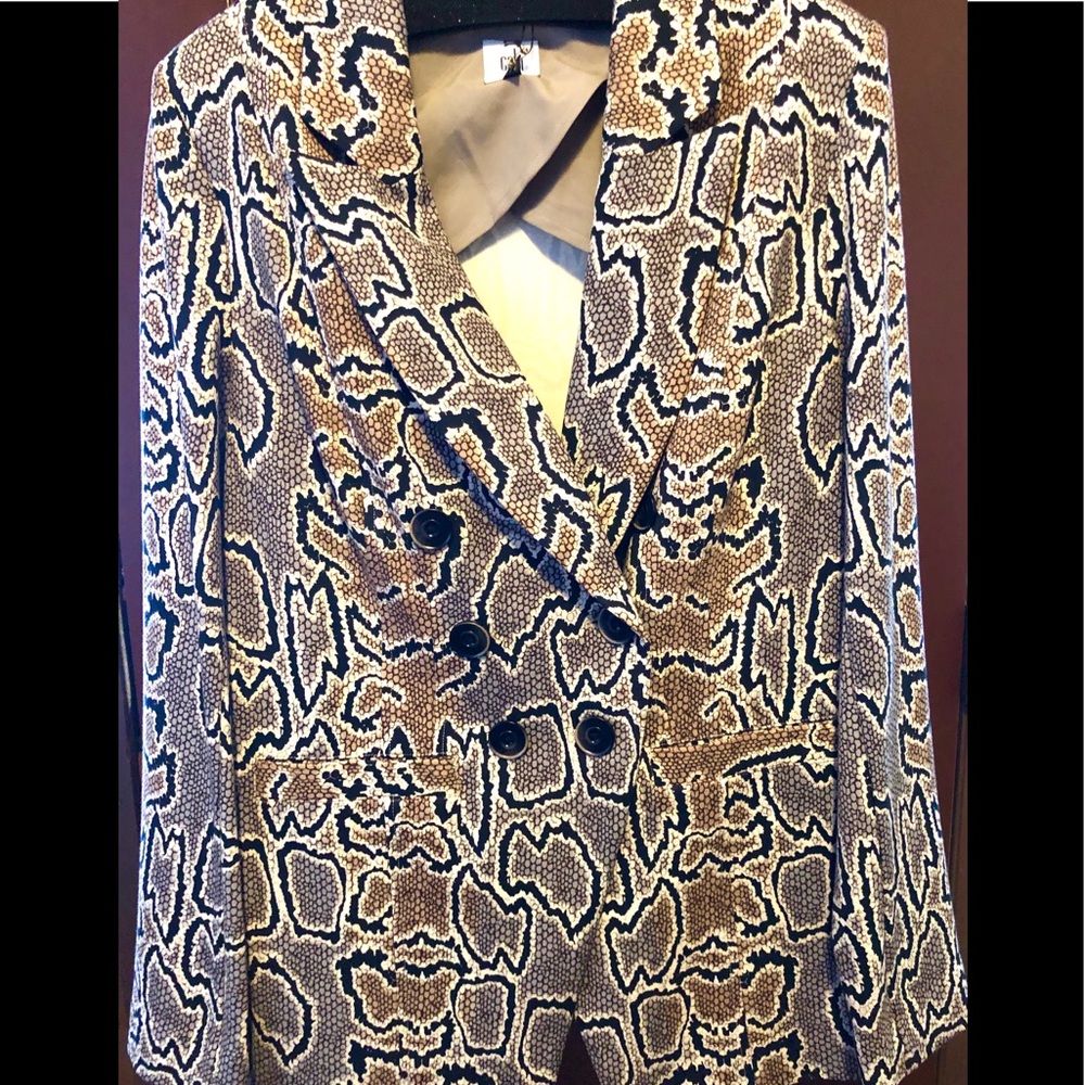 Cabi Python Blazer Size 8 NWT